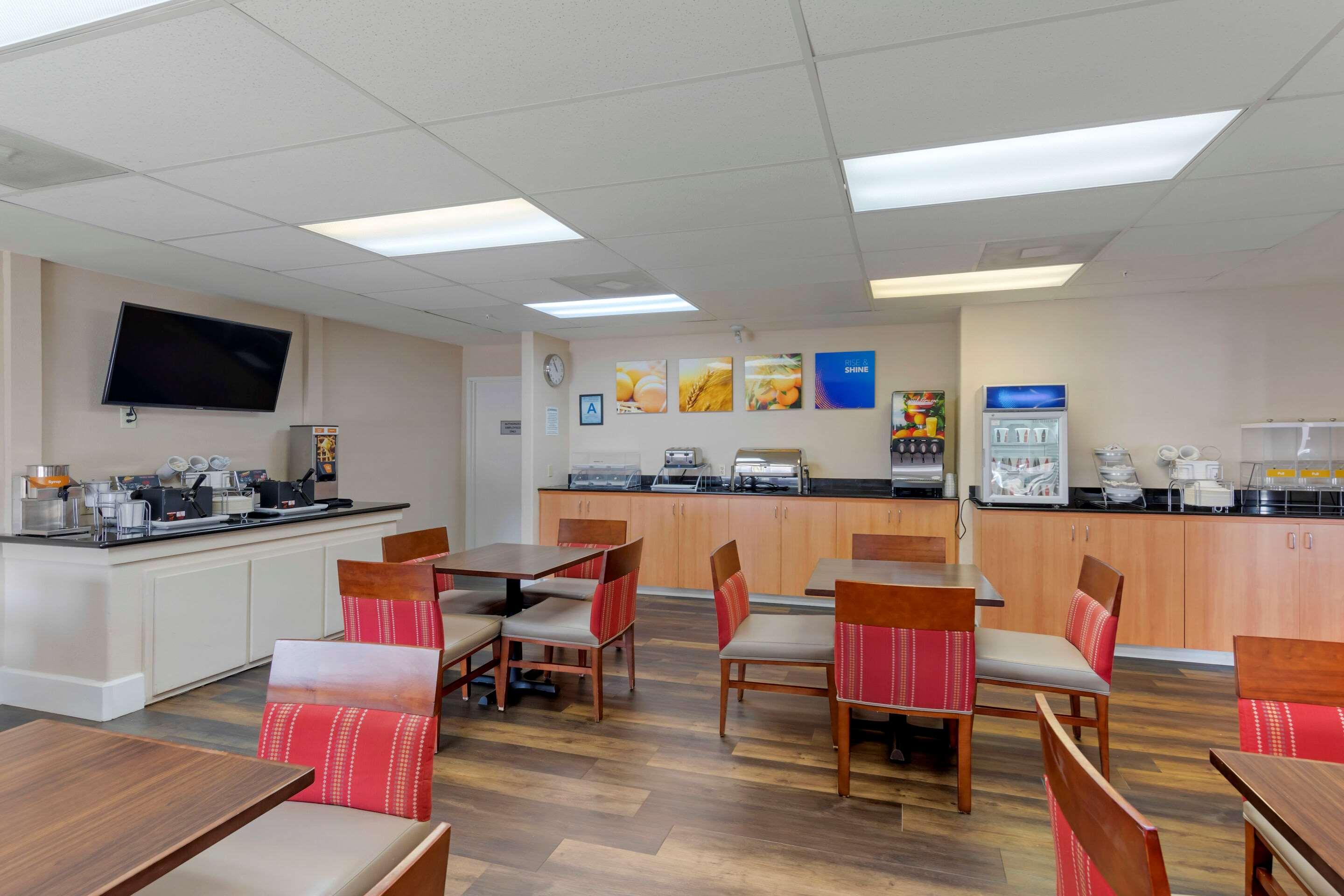 Comfort Suites Victorville-Hesperia Экстерьер фото