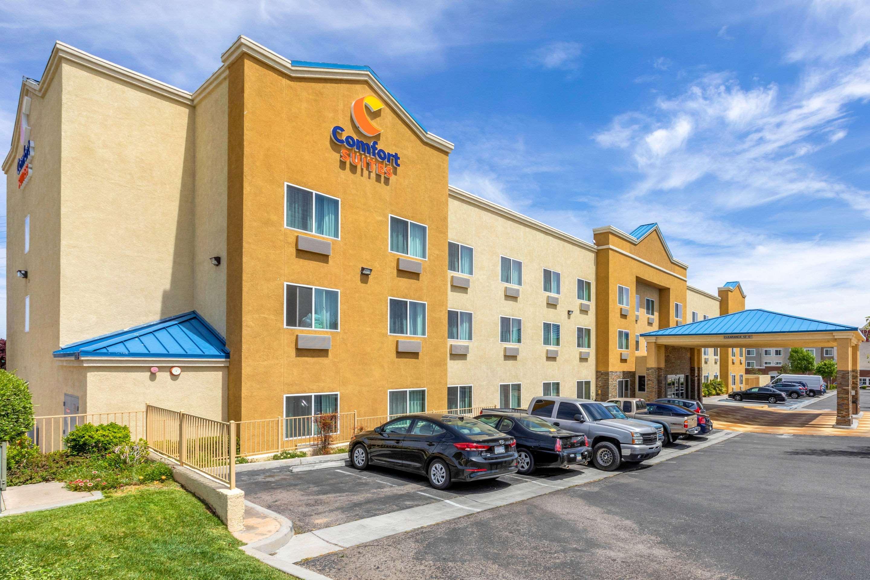 Comfort Suites Victorville-Hesperia Экстерьер фото