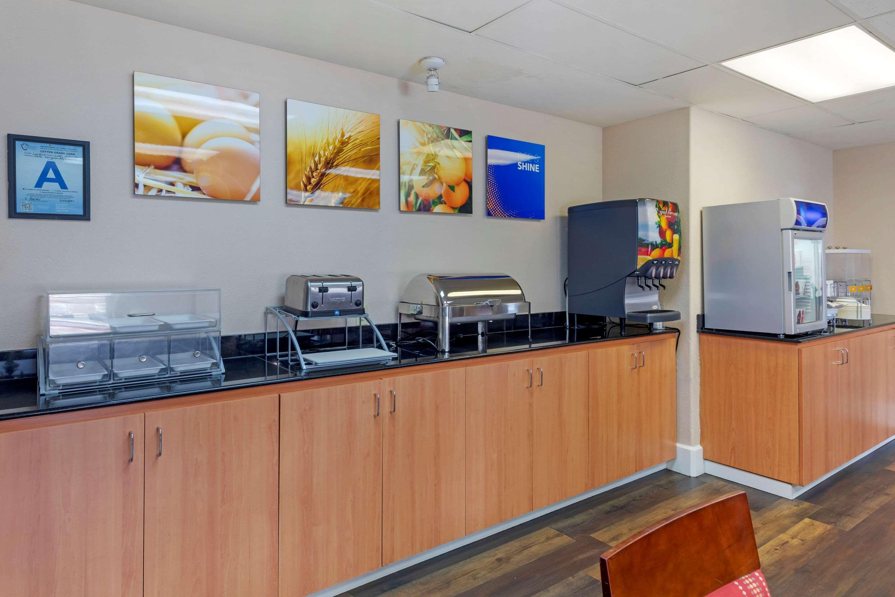 Comfort Suites Victorville-Hesperia Экстерьер фото