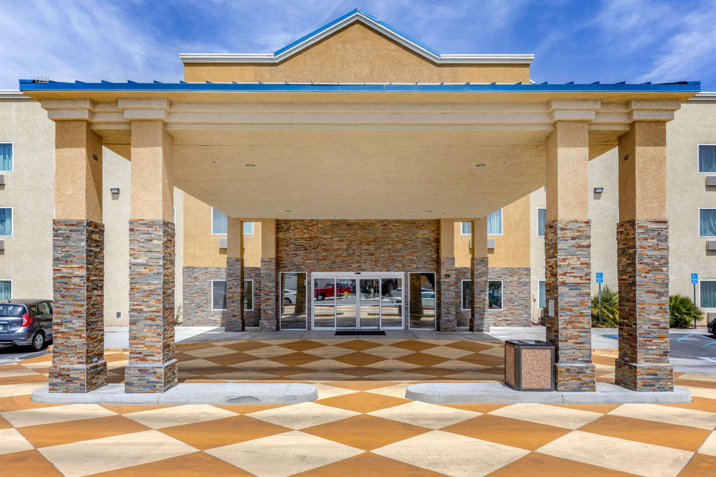 Comfort Suites Victorville-Hesperia Экстерьер фото
