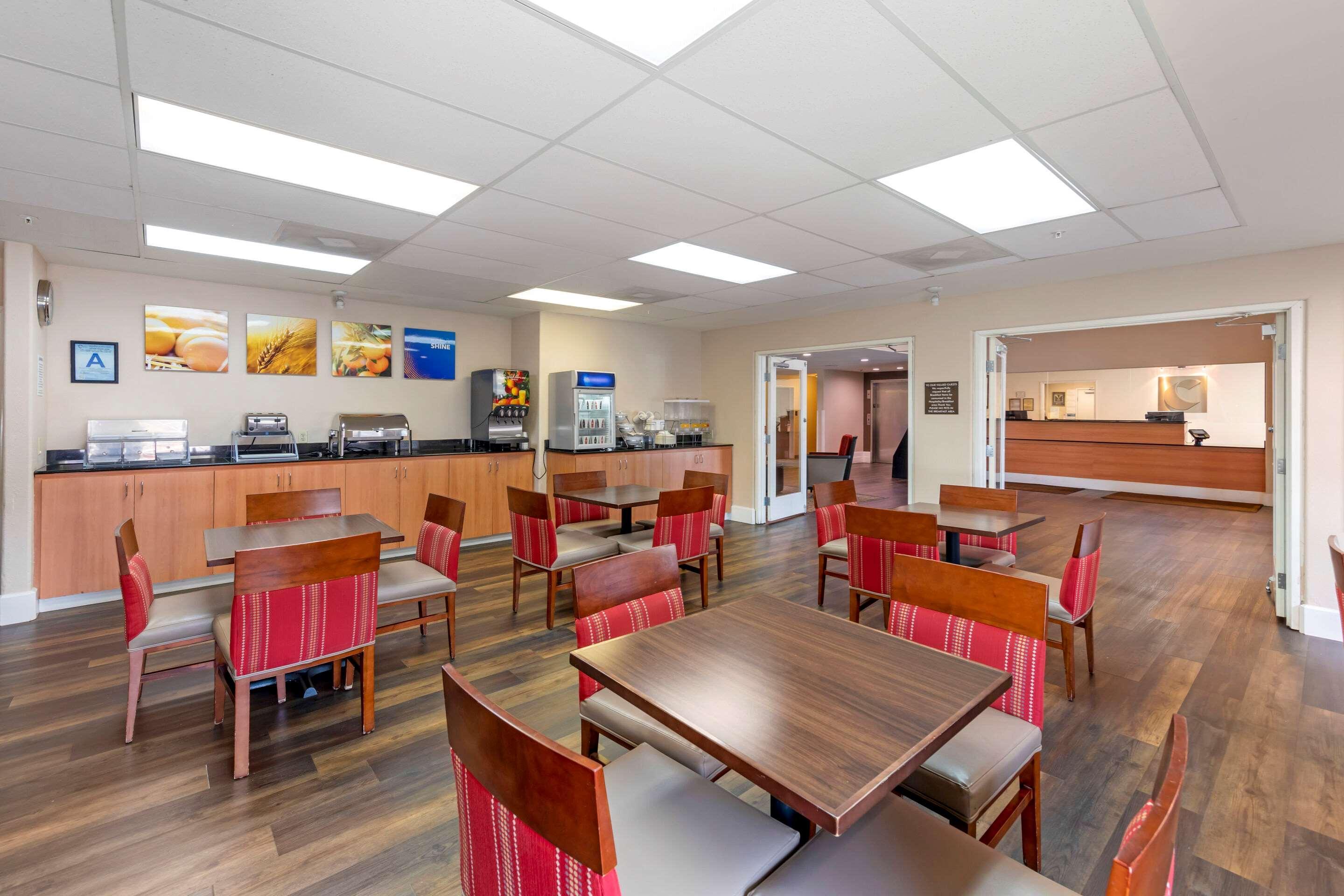 Comfort Suites Victorville-Hesperia Экстерьер фото