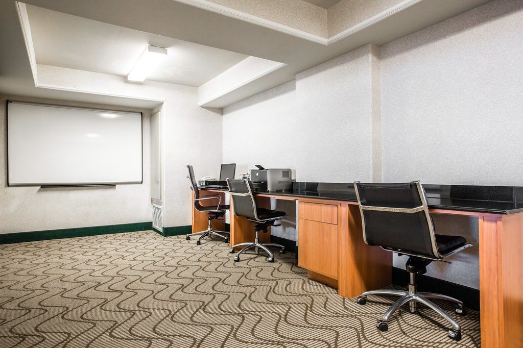 Comfort Suites Victorville-Hesperia Экстерьер фото